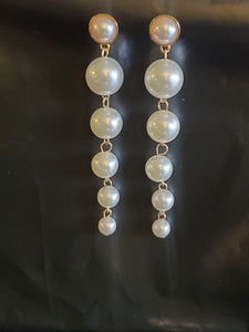 Dangling Pearl Earrings